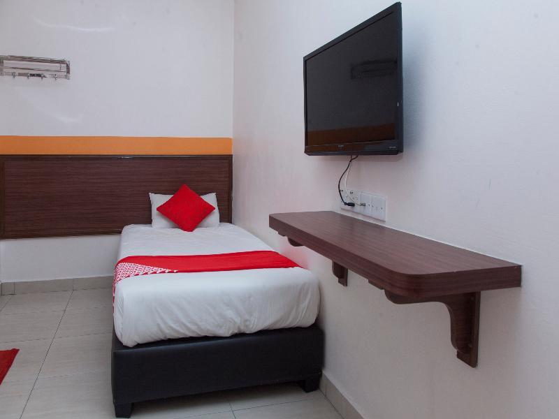 Oyo 575 Hotel Dns Ипох Экстерьер фото