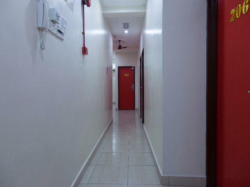 Oyo 575 Hotel Dns Ипох Экстерьер фото